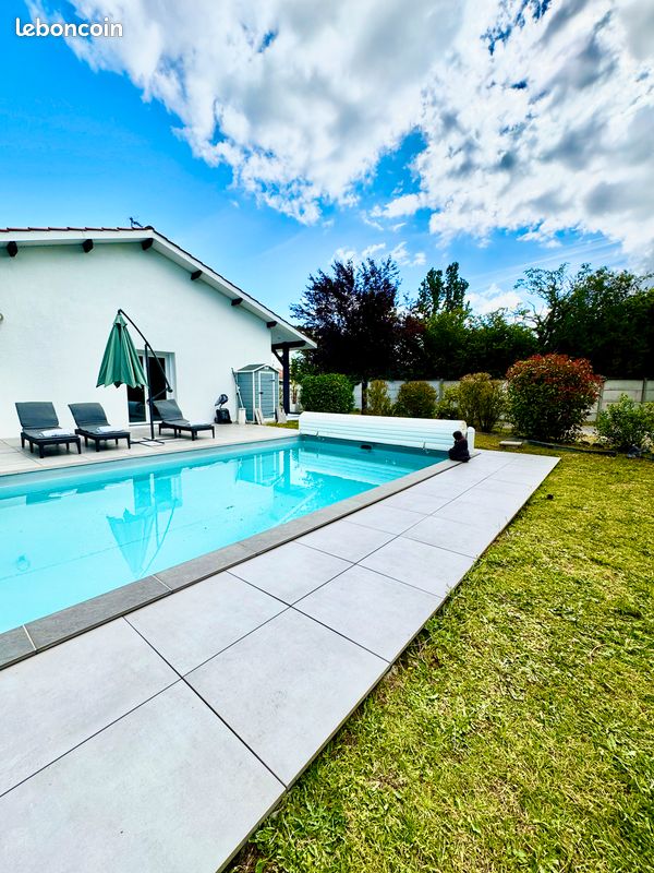 Maison 6 pièces 217 m² · à Pessac · 217 m² · 725 000 €