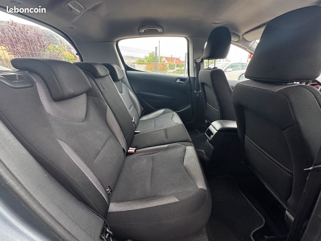 PEUGEOT 308 1.6i 16V 120CH 5P (image 5)