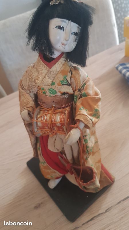 Poupée japonaise (image 1)