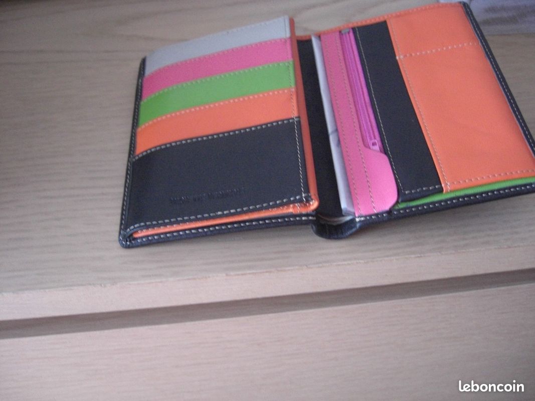 Porte feull femme Accessoires Bagagerie