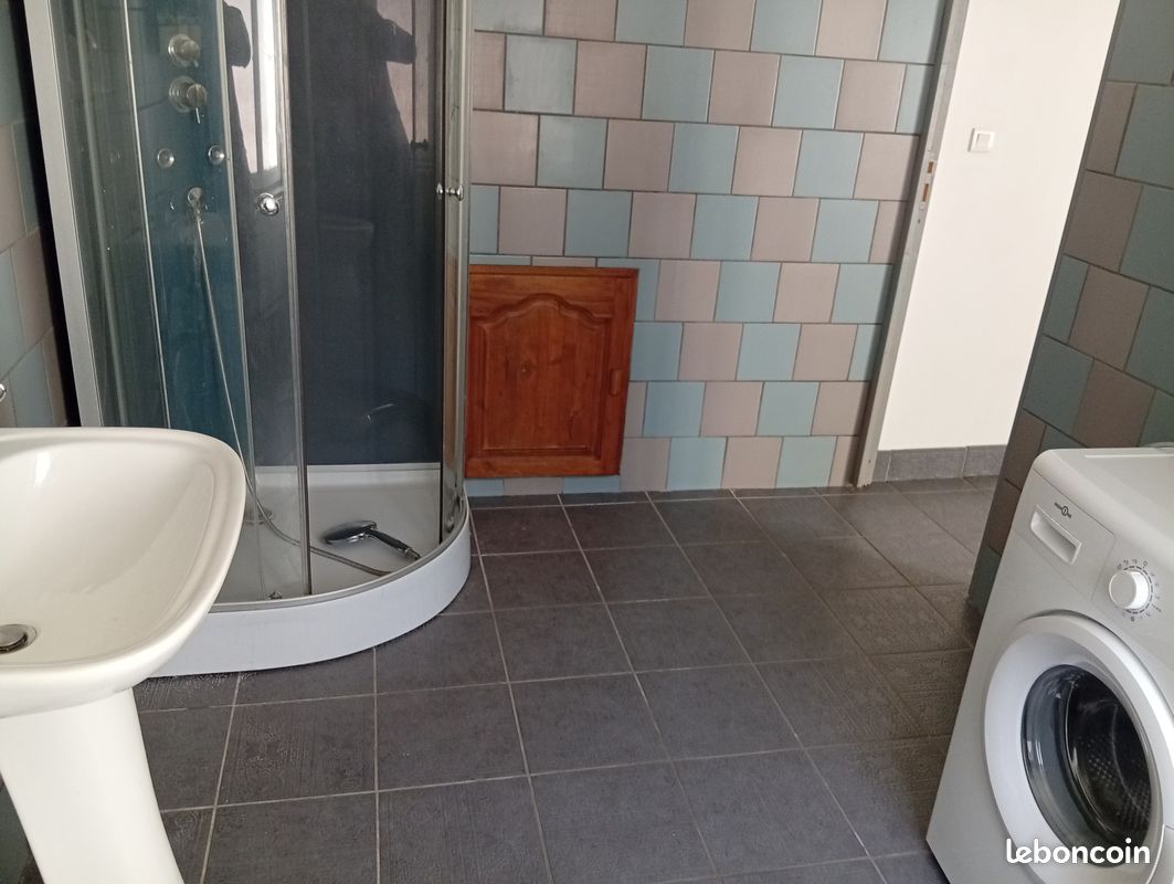 Appartement 5 pièces 100 m² · à Avesnes-sur-Helpe · 100 m² · 450 €/mois