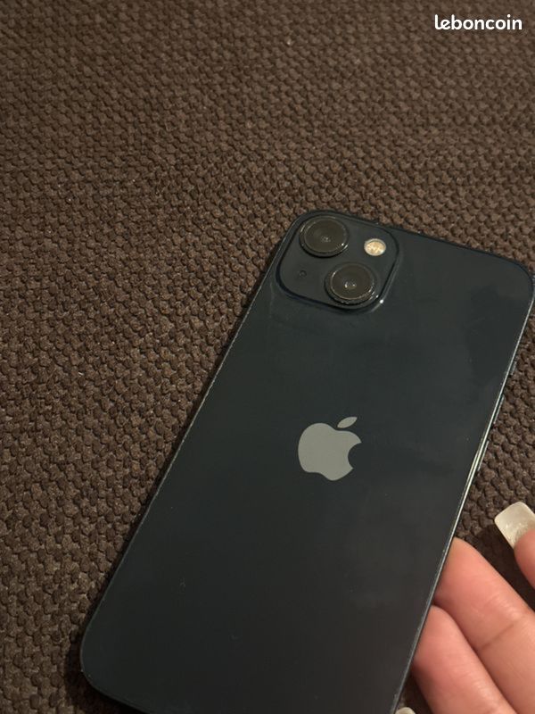 IPhone 13 (image 1)
