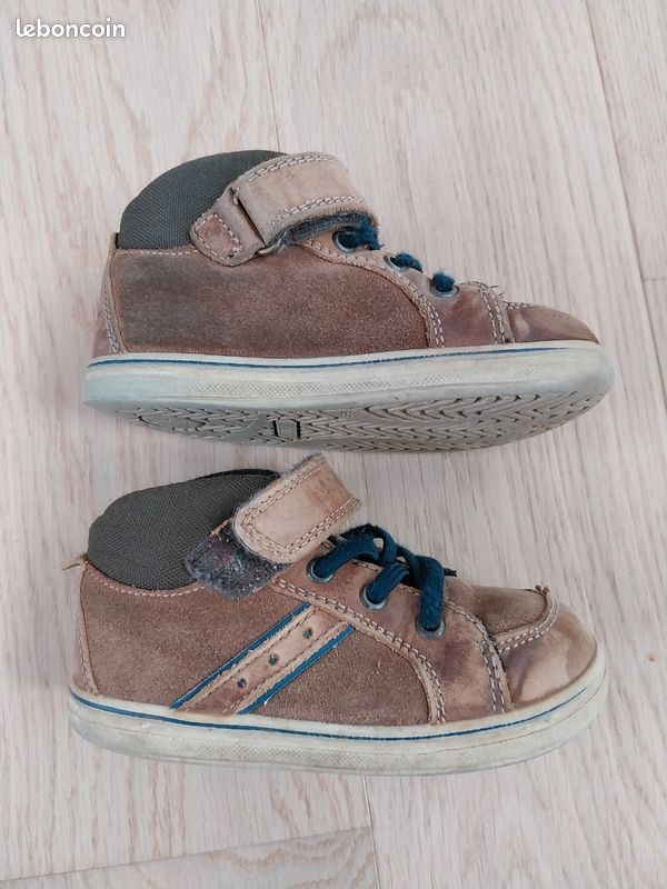 Chaussures taille 25 (image 1)