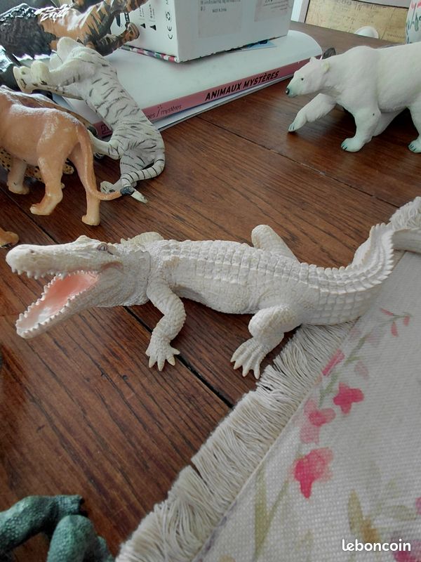Papo crocodiles (image 1)