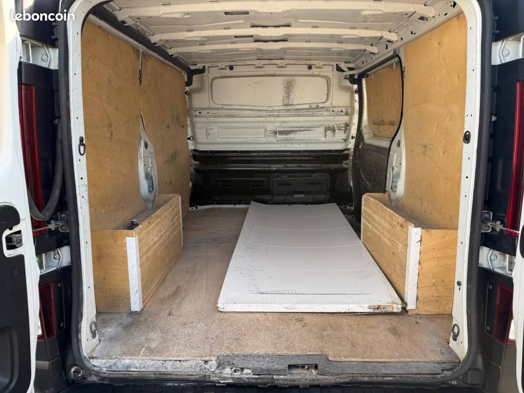 Renault Trafic FGN L1H1 1200 1.6 dCi 95ch Stop&Start Grand Confort Euro6 TVA (image 12)