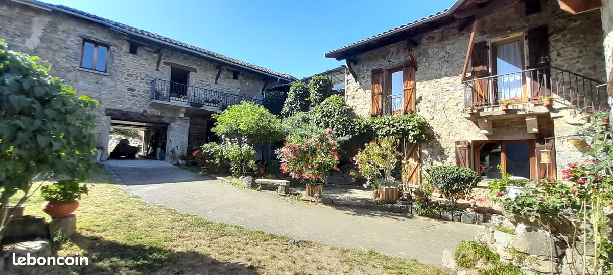 Maison 5 pièces 150 m² · à Taluyers · 150 m² · 495 000 €