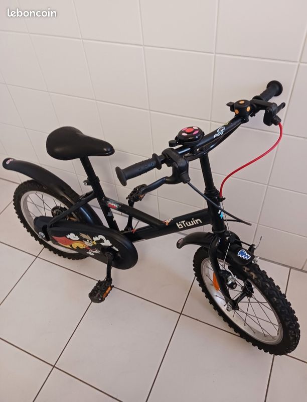 Hyper Hero Decathlon Velo Btwin Enfant Velo 16pouces Hyper Hero