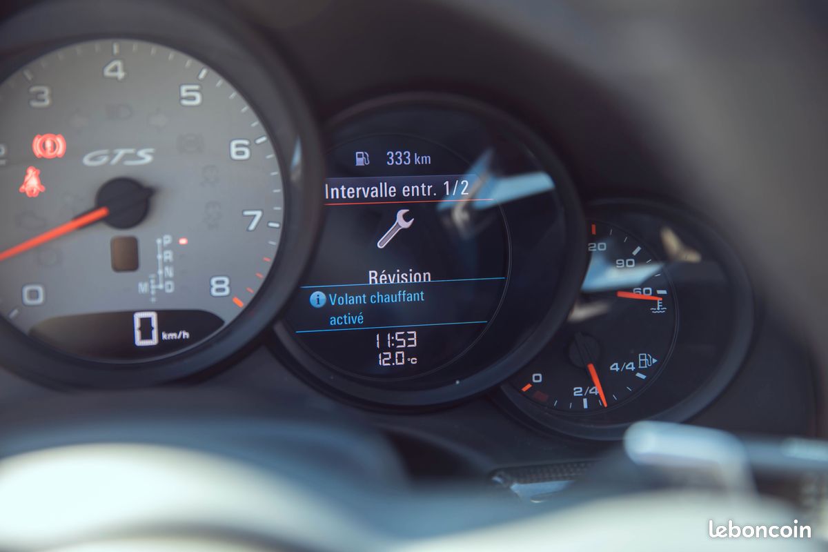 PORSCHE 911 (991) (2) 3.0 450 34CV CARRERA 4 GTS PDK7 - Française - Révisée - Pack GTS - Volant/Sièges chauffants - Bose - TO - Caméra (image 9)