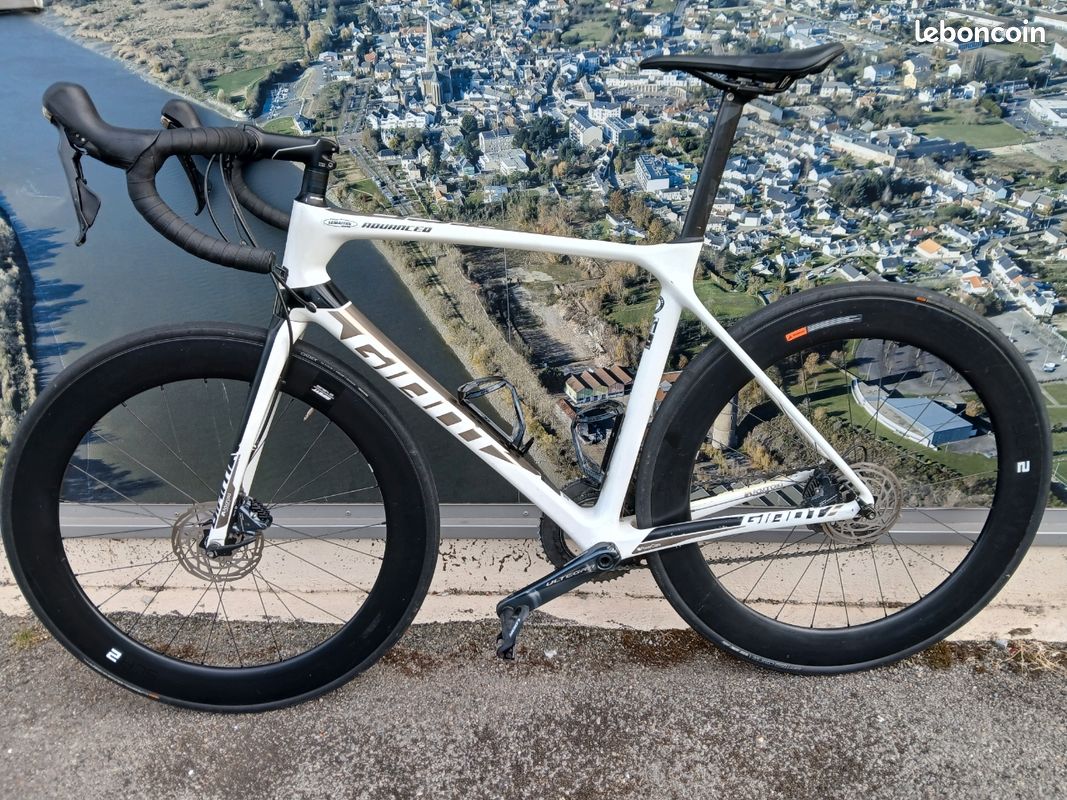 Velo Giant TCR (image 1)