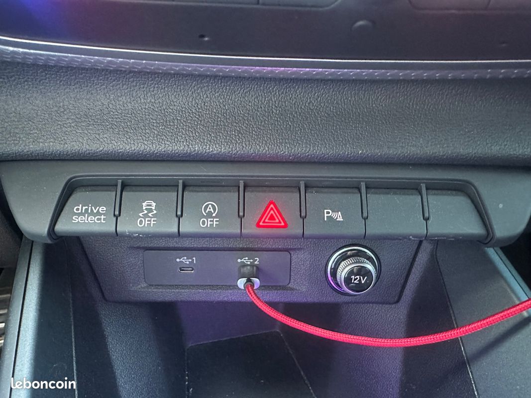 Audi A1 Sportback 35 TFSI 1.5 150CH S-line + CARPLAY + ECLAIRAGE D'AMBIANCE + 2EME MAIN + GARANTIE 12 MOIS (image 24)