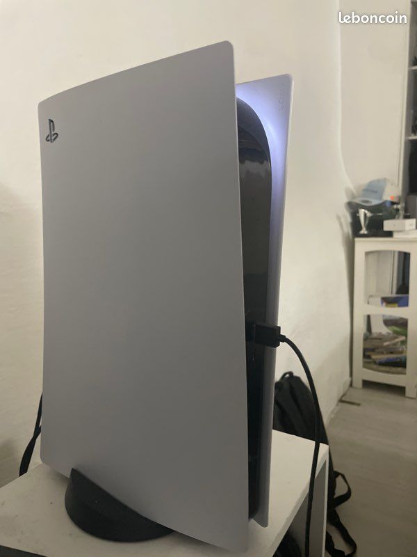 Ps5 standard + jeu (image 2)