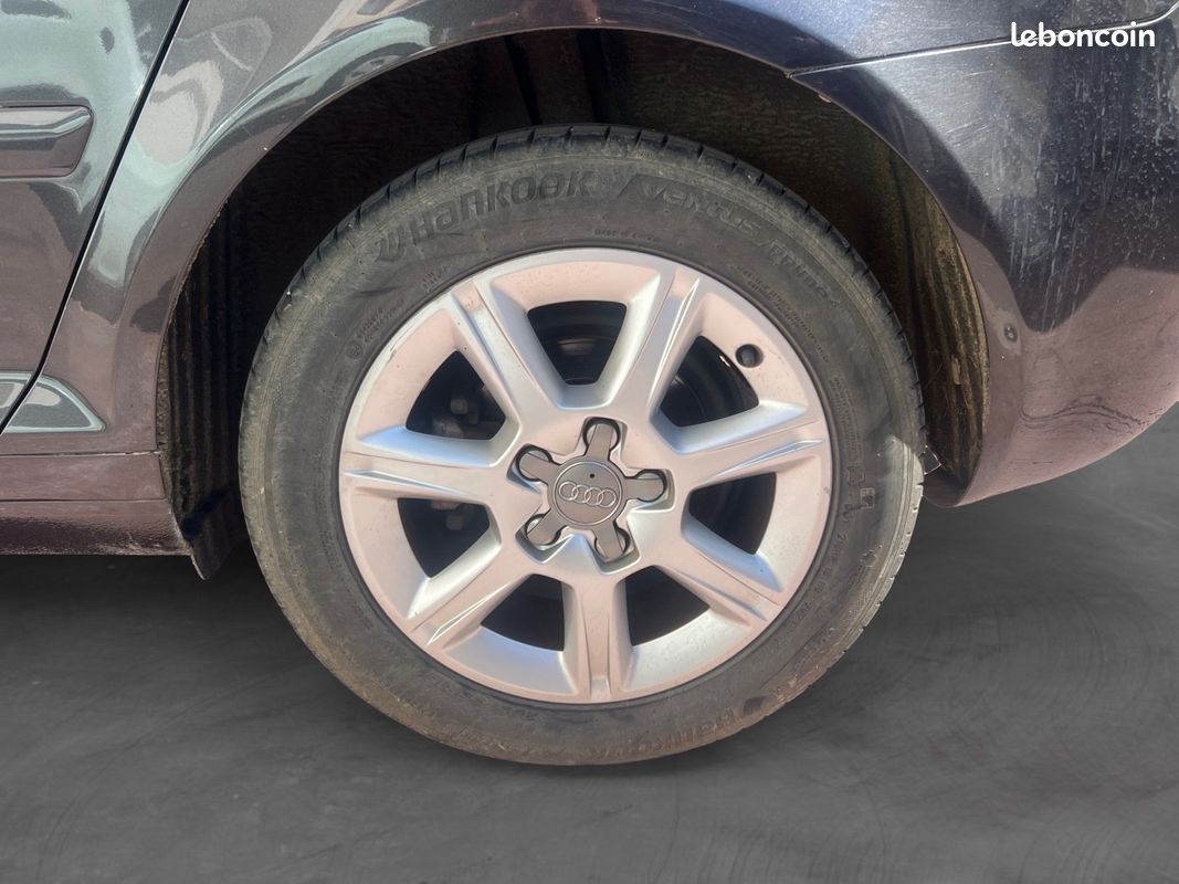 AUDI A3 Sportback Ambiente boîte auto 102Ch Radar AR idéal jeune permis Garantie 12 mois (image 18)