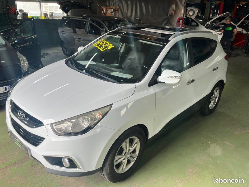 Tres BEAU 4X4 HYUNDAI IX 35 BVA 185CH BLANC REVISEE (image 1)