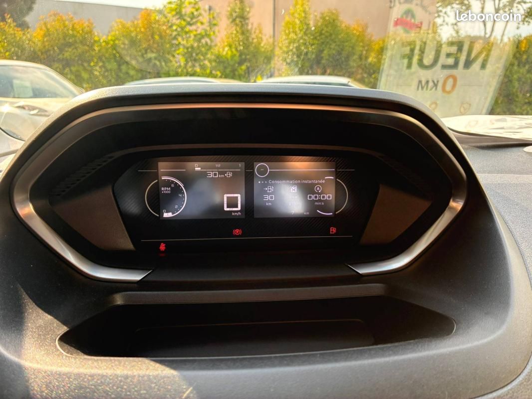 Peugeot Partner Fourgon M HDI 100cv 3Places (image 14)