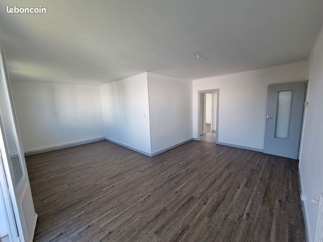 Appartement 4 pièces 77 m² · à Gray · 77 m² · 485 €/mois