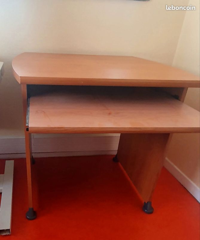 Petit bureau (image 2)