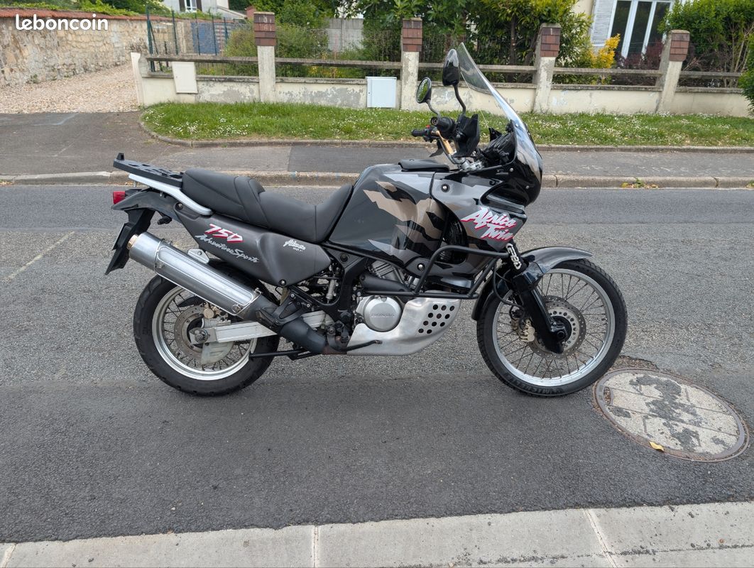 African Twin Rd07 Xrv 750 Rd07a HONDA Africa Twin XRV 750 RD07A Motos