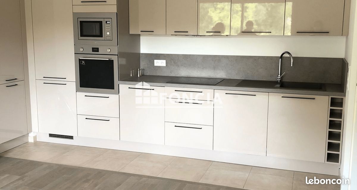 Appartement 3 pièces 66 m² · à Saint-Cyr-l'École · 66 m² · 1 114 €/mois