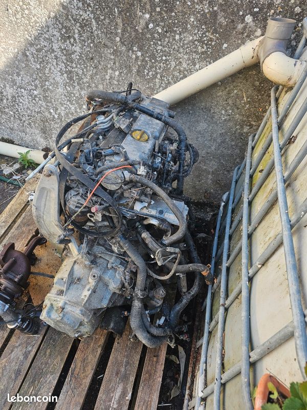 Moteur boite + POMPE INJECTION 2.2 TDI (image 1)