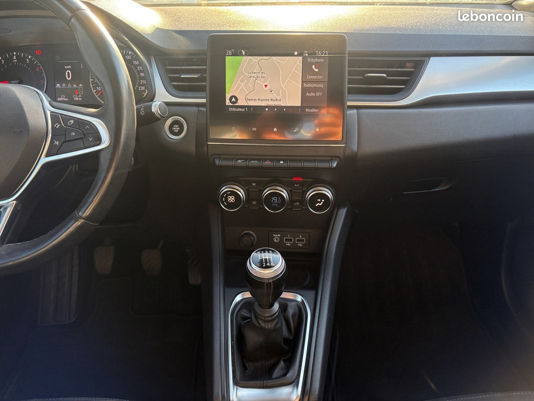RENAULT CAPTUR TCe 90CH Zen GPS Caméra Radar Av Ar Garantie 12 mois (image 12)