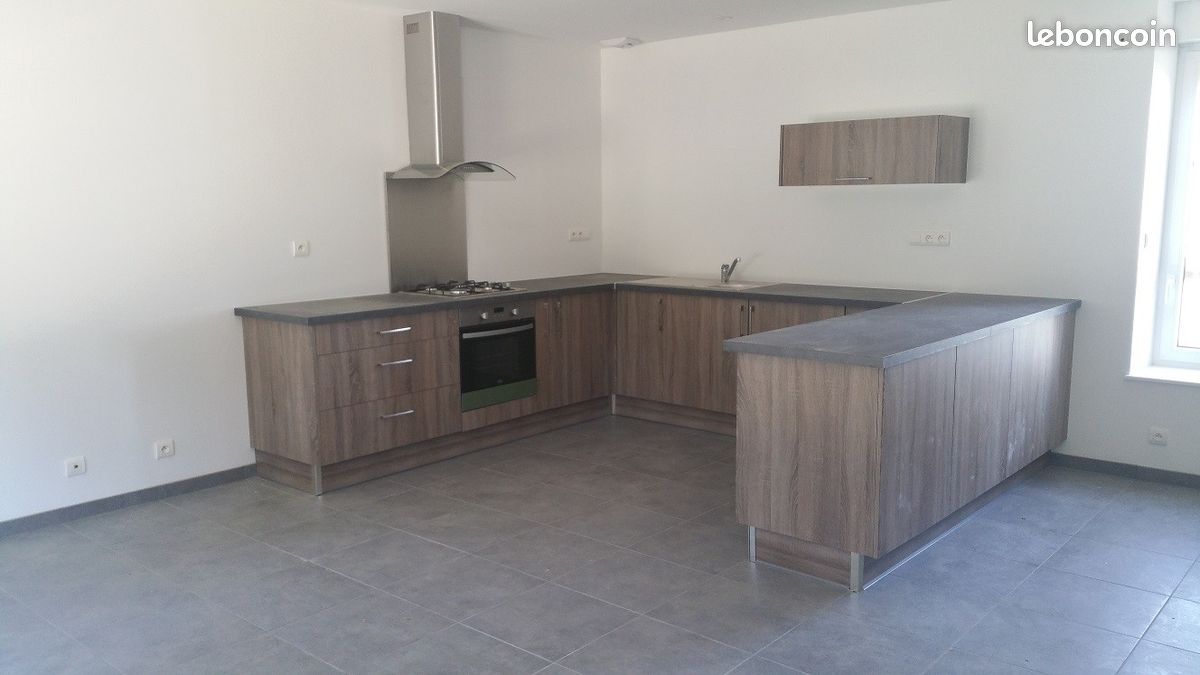 Maison 5 pièces 93 m² · à Maen Roch · 93 m² · 810 €/mois