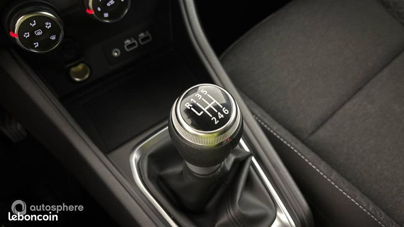 Renault Captur 1.0 TCe 90ch Evolution (image 29)