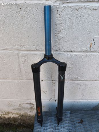 Fourche VTT Carbone AMP F3 XC 1 – état Très Correct – Vélo Tout Terrain