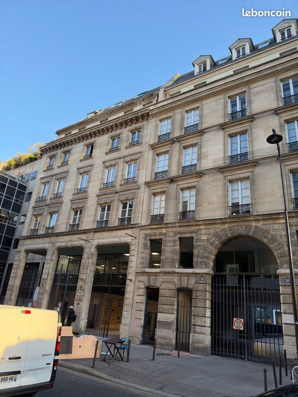 À louer bureau 67m2 au 32 rue de Paradis 75010 (image 1)