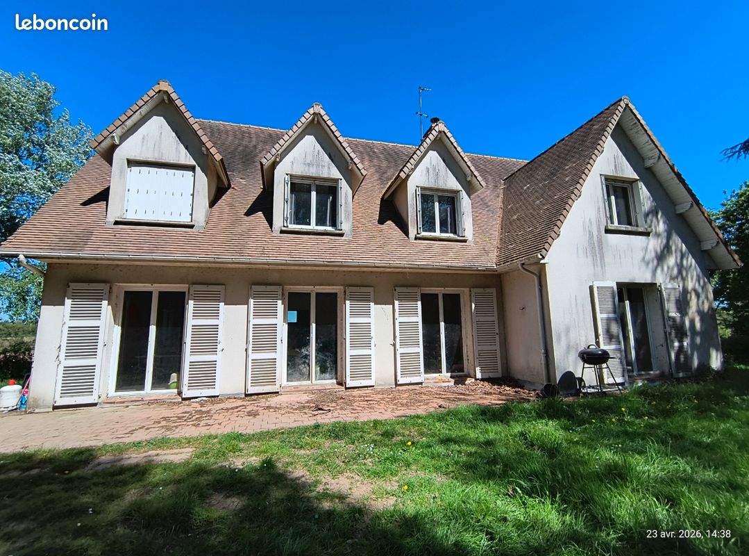 Maison 6 pièces 222 m² · à Torigny-les-Villes · 222 m² · 294 000 €