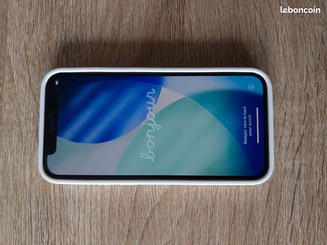 Iphone 12 mini impeccable (image 2)