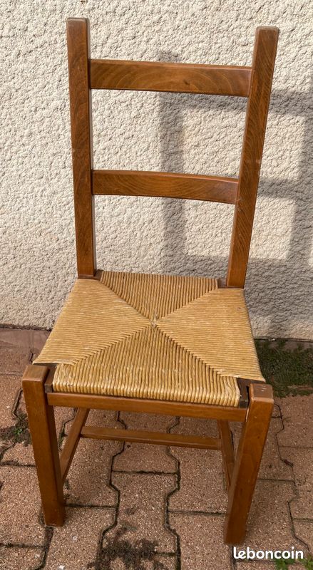 Chaise en bois (image 2)