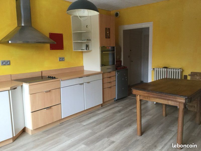 Appartement 4 pièces 70 m² · à Rencurel · 70 m² · 650 €