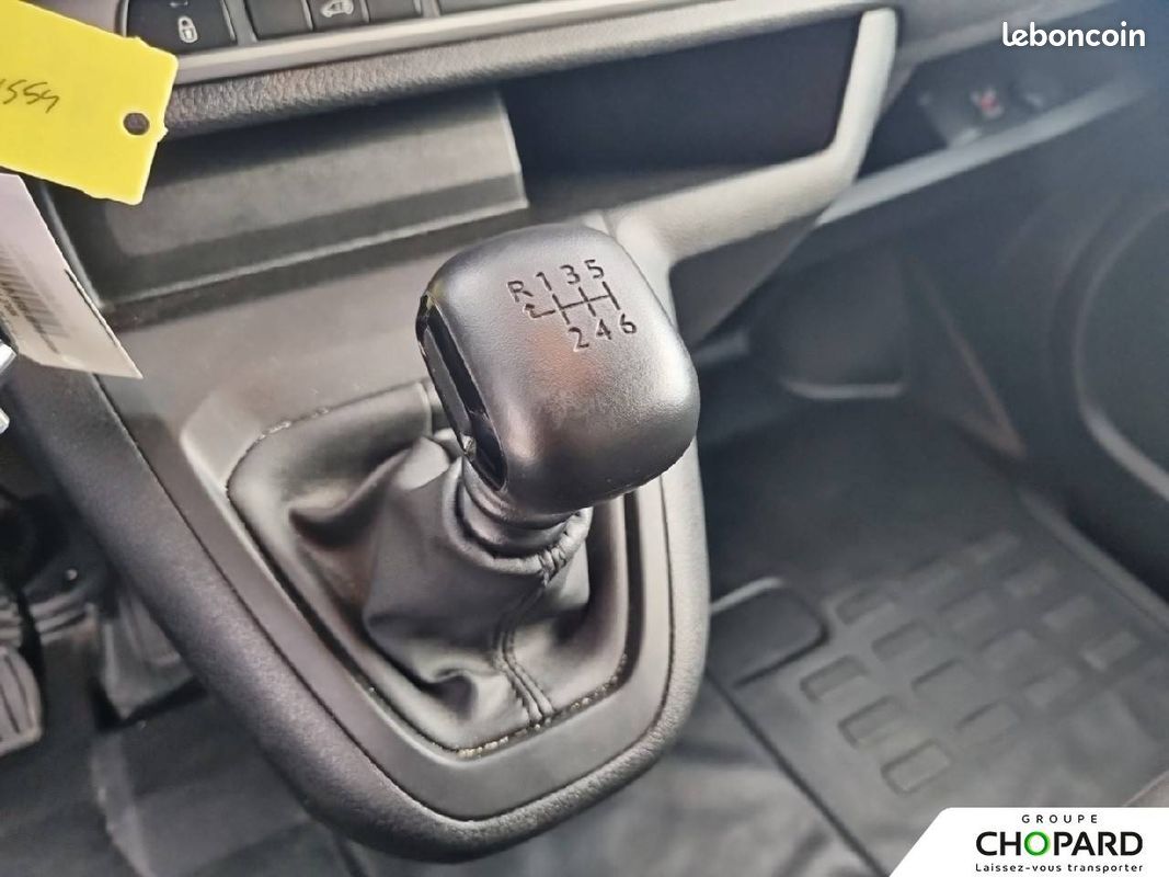 Opel vivaro fgn taille m bluehdi 145 s&s eat8 (image 19)