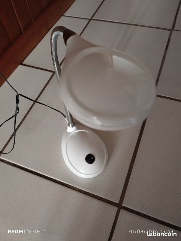 Lampe de bureau (image 2)