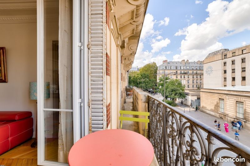 Appartement 5 pièces 131 m² · à Paris · 131 m² · 1 100 000 €