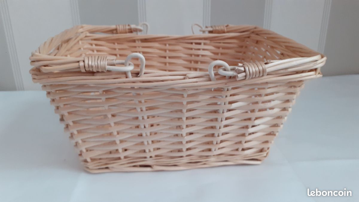 Joli panier en osier clair (image 3)