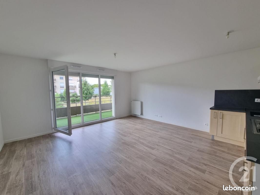 Appartement a louer brie-comte-robert - 3 pièce(s) - 63 m2 - Surfyn