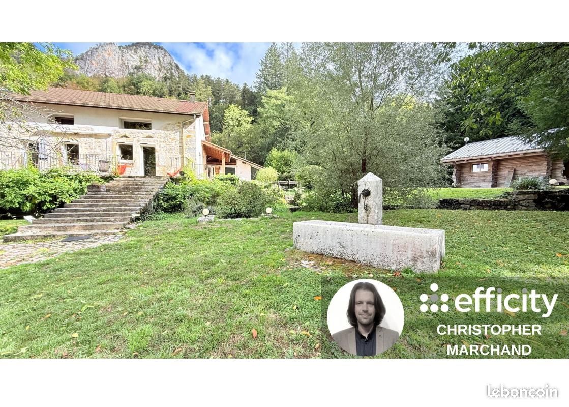 Maison 6 pièces 297 m² · à Nantua · 297 m² · 598 000 €