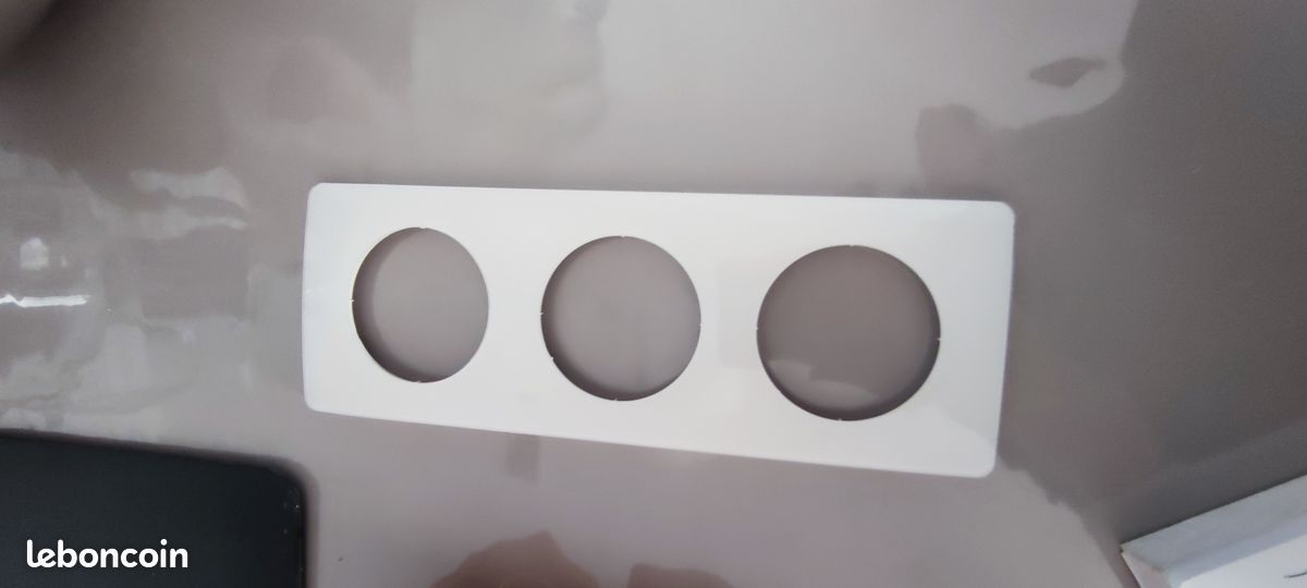 Matériel électrique (image 1)