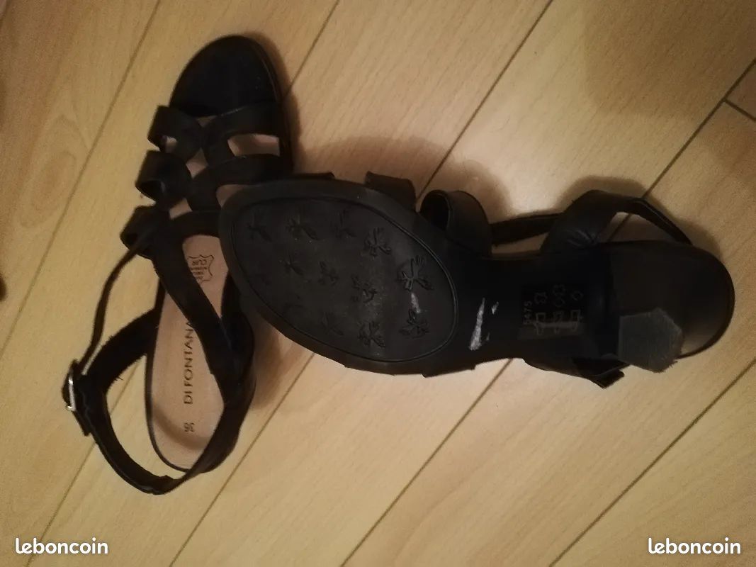 Chaussures ouvertes noires neuves 36 (image 2)
