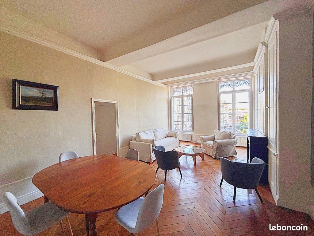 Appartement 5 pièces 126 m² · à Lyon · 126 m² · 1 900 €