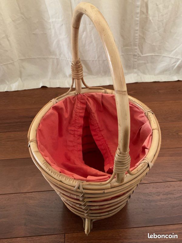 Travailleuse En Rotin Vintage Années 60 – Rangement En Tissu Et Laine Tricot – Rattan