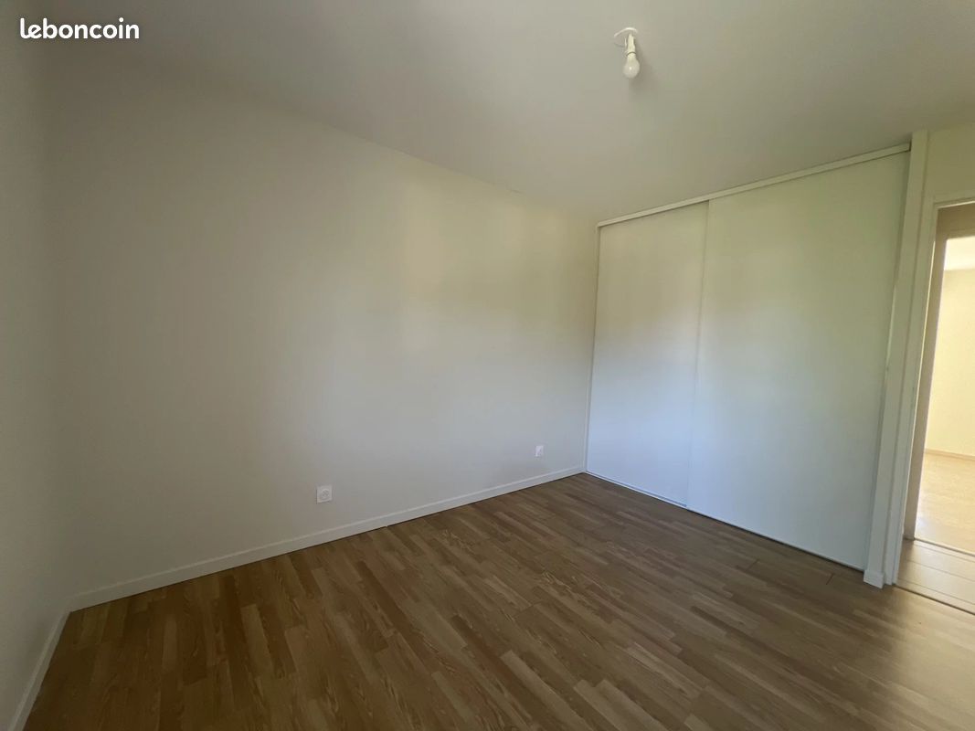 Maison a louer oyonnax - 4 pièce(s) - 97 m2 - Surfyn