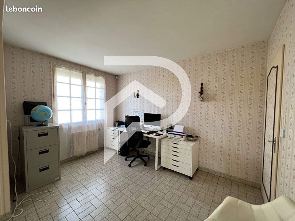 Maison 5 pièces 143 m² - Fors 79230 (image principale 4)