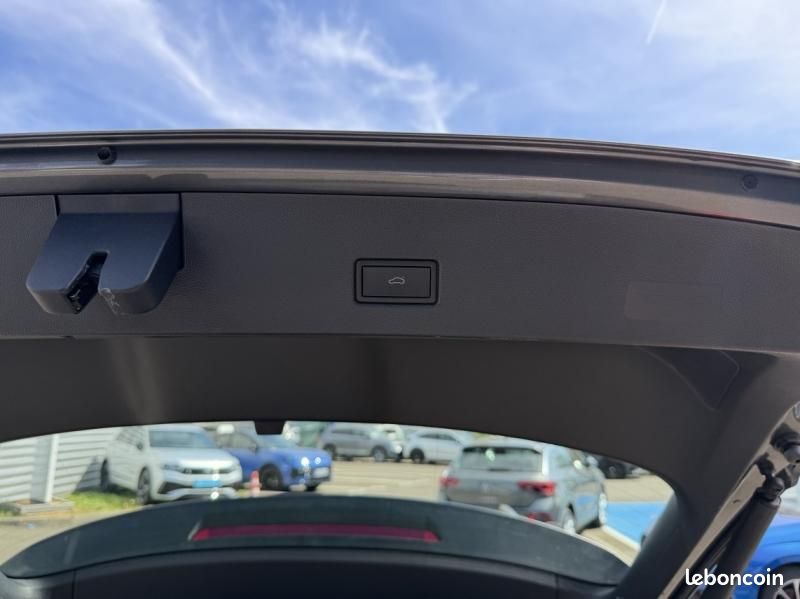 Volkswagen T-Roc 1.5 TSI EVO 150ch Style DSG7 (image 13)