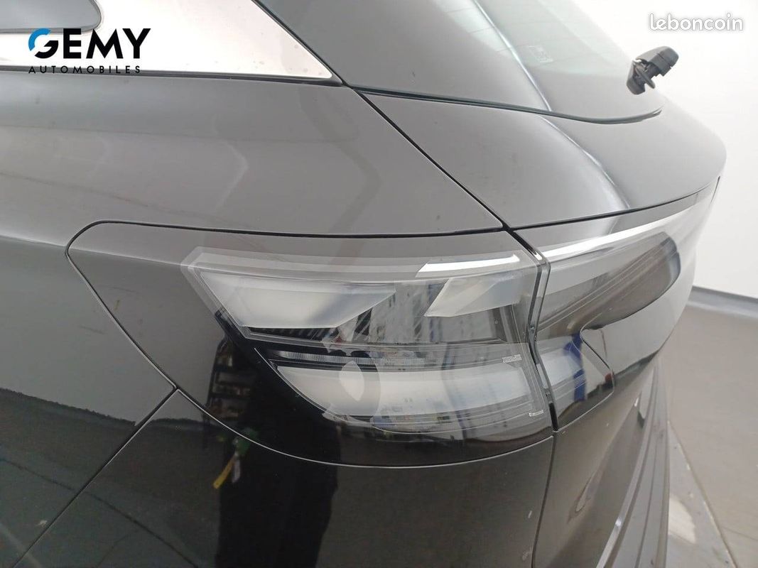 RENAULT Austral full hybrid E-Tech 200 ch Evolution (image 17)
