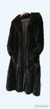 Manteau court en vison. Taille 36-38. (D'occasion) à Neuchâtel pour CHF