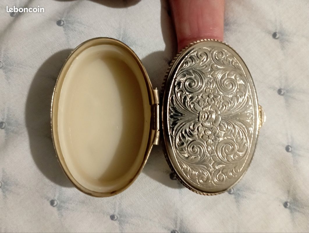 Boîte vinta avec porcelaine (image 3)