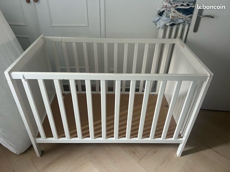 Lit Bebe +matelas +drap housse (image 1)