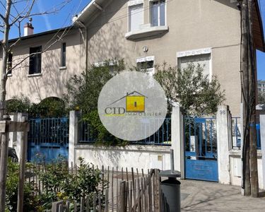 Maison 590 000 € - 139 m²